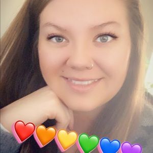 Meet your Posher, Kayley